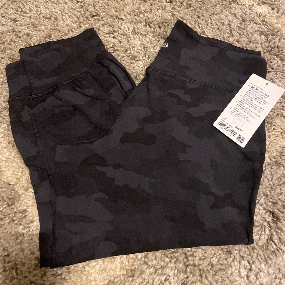 Lululemon Align Jogger Crop - 12 NEW!